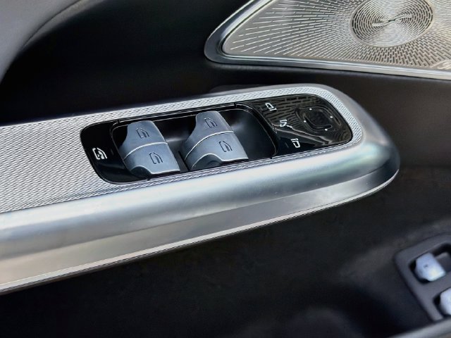Used 2025 Mercedes-Benz E 53 AMG e 4MATIC Sedan image 22