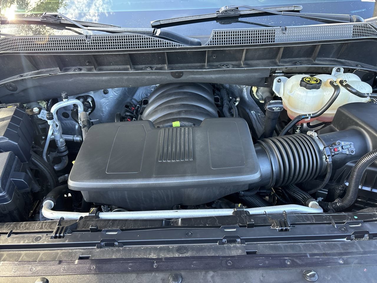 Used 2023 Chevrolet Silverado 1500 RST w/ Z71 Off-Road Package image 11