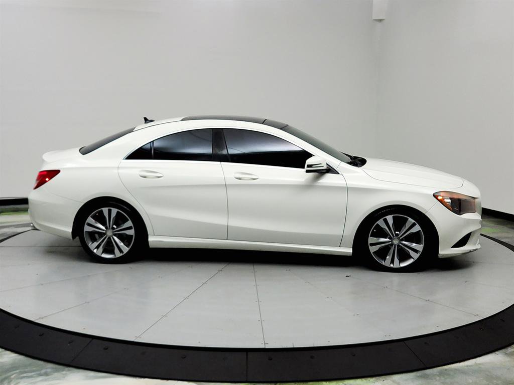 Used 2015 Mercedes-Benz CLA 250 image 4