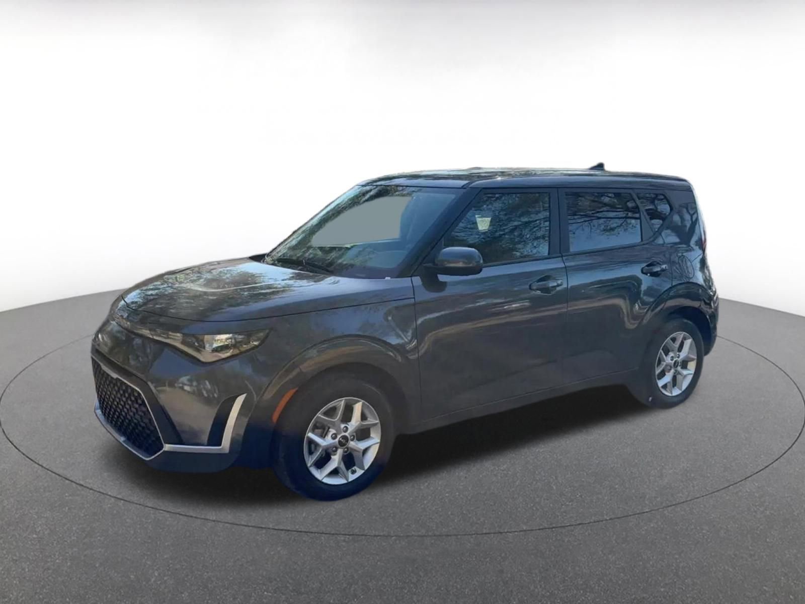 Used 2025 Kia Soul LX w/ LX Technology Package image 8