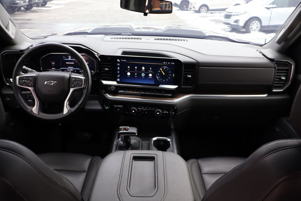 Used 2022 Chevrolet Silverado 1500 LT Trail Boss w/ LT Trail Boss Premium Package image 45