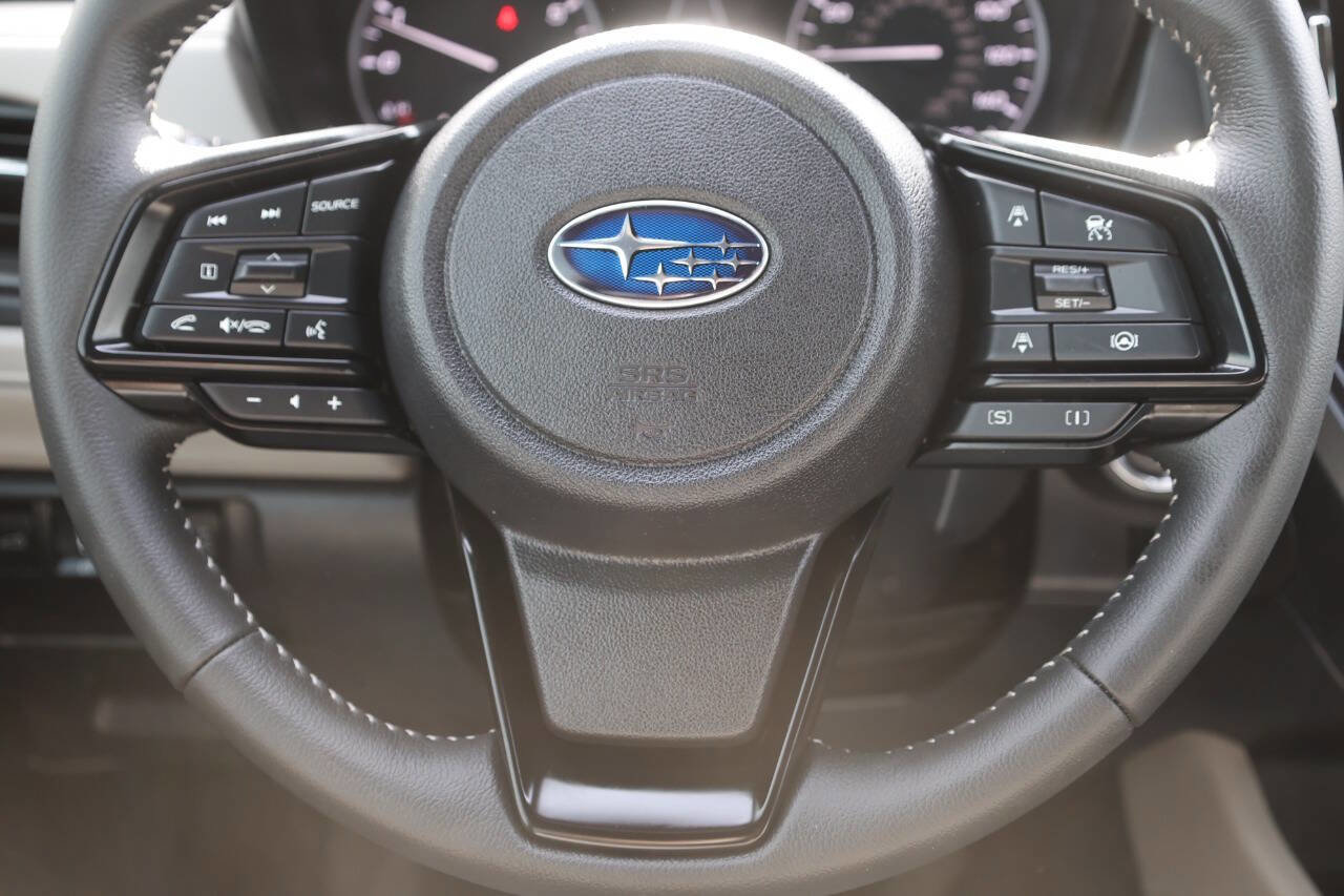 Used 2025 Subaru Forester Premium image 17