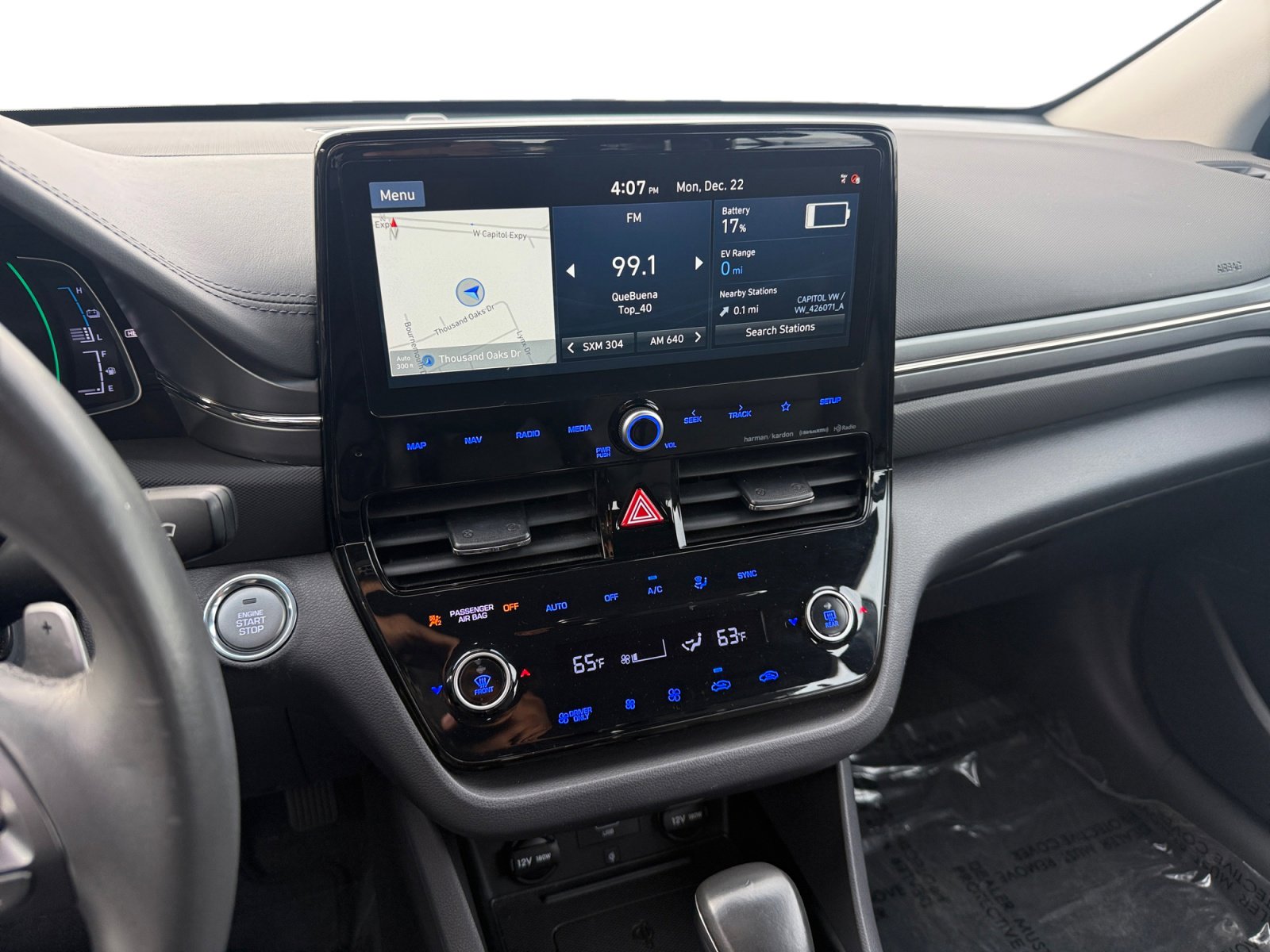 Certified 2020 Hyundai Ioniq Limited image 12