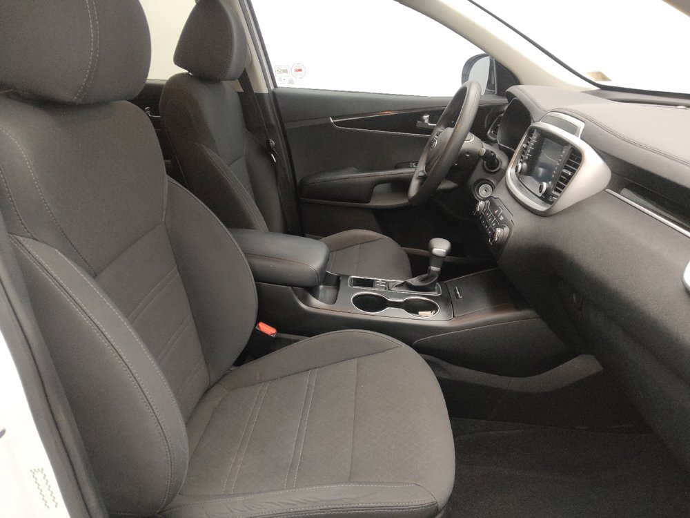 Used 2020 Kia Sorento LX image 21