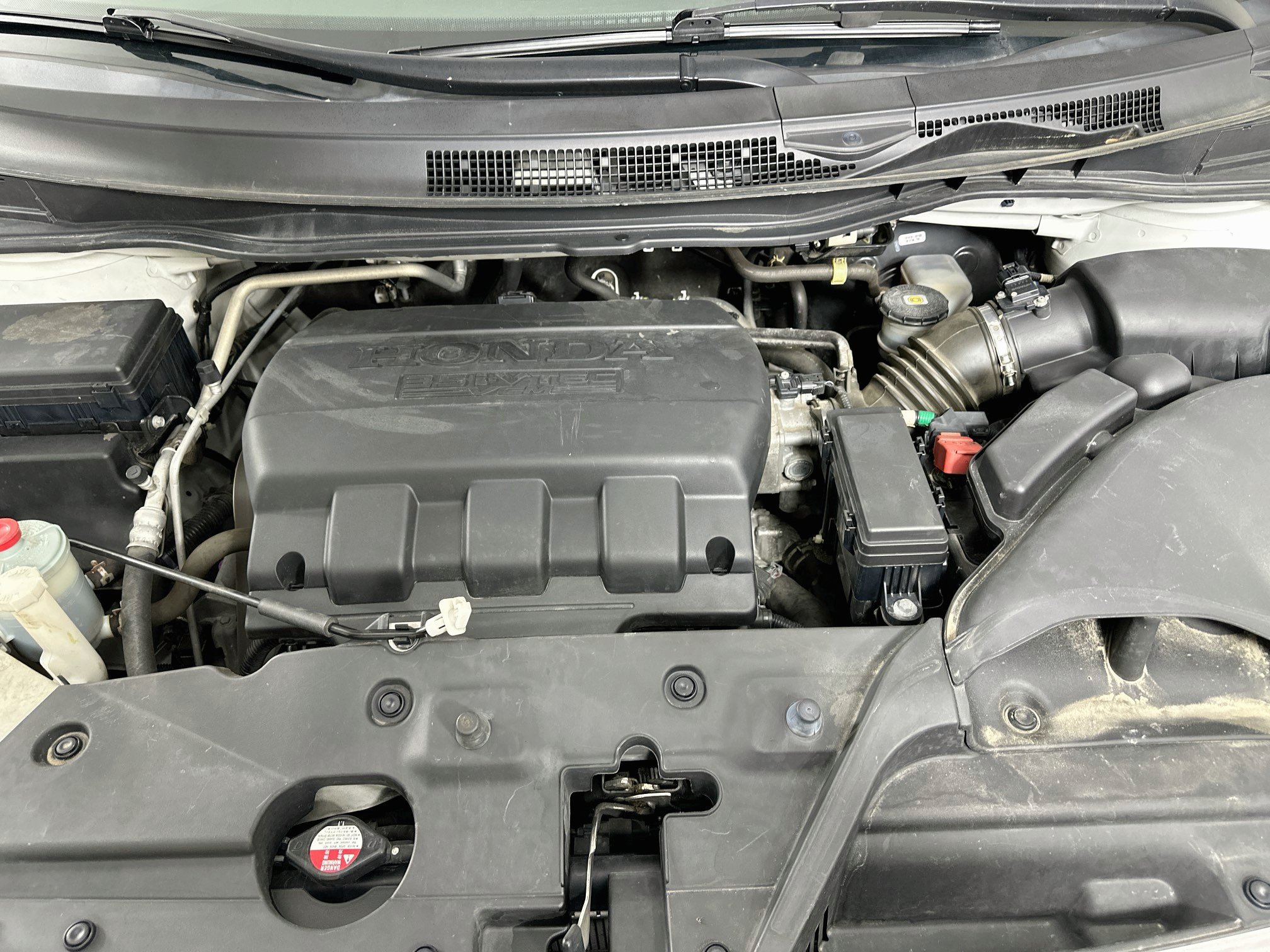 Used 2013 Honda Odyssey Touring Elite image 38