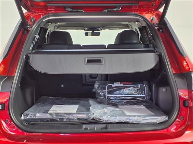 Used 2025 Mitsubishi Outlander SE image 13