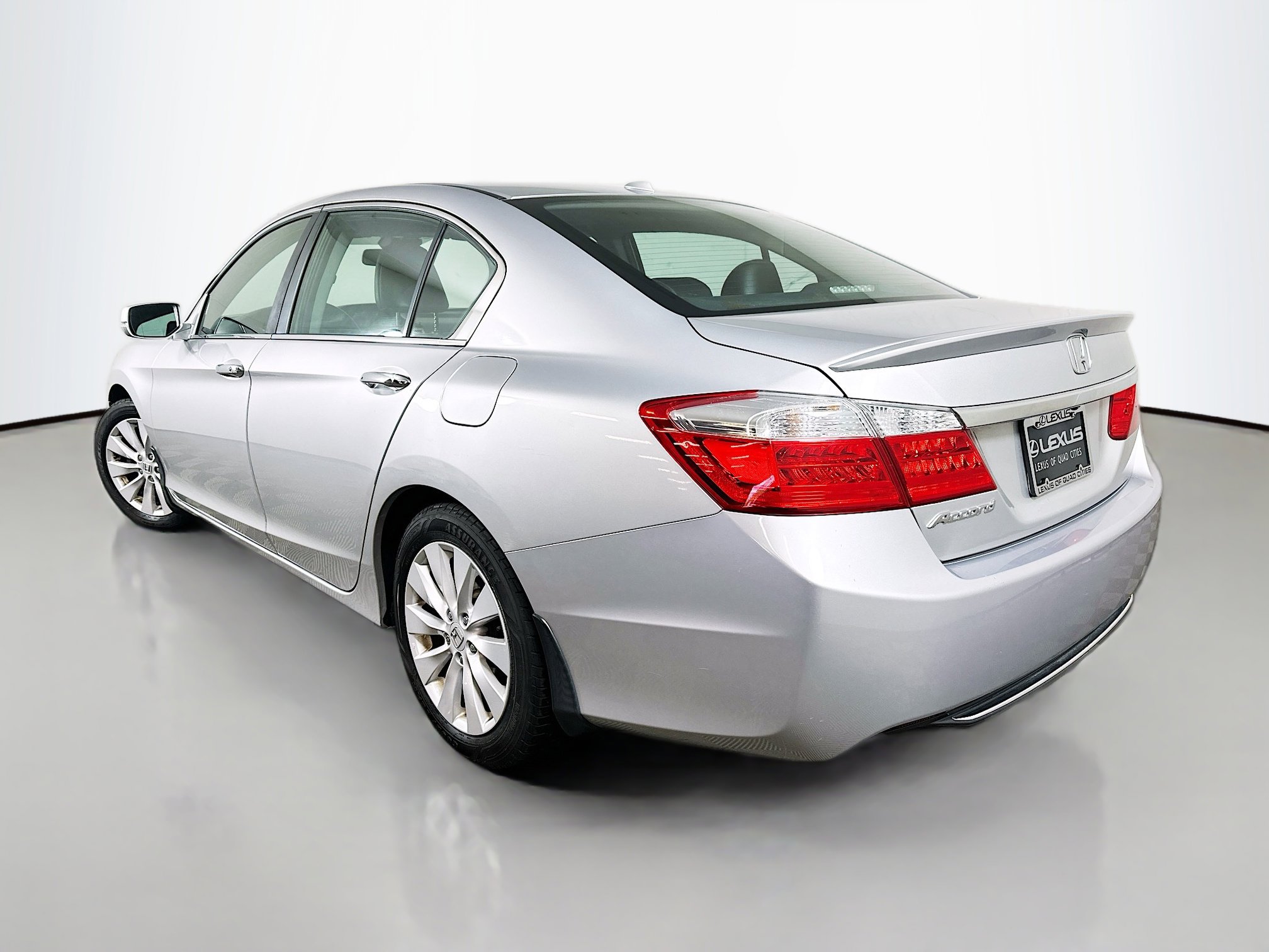 Used 2015 Honda Accord EX-L image 5
