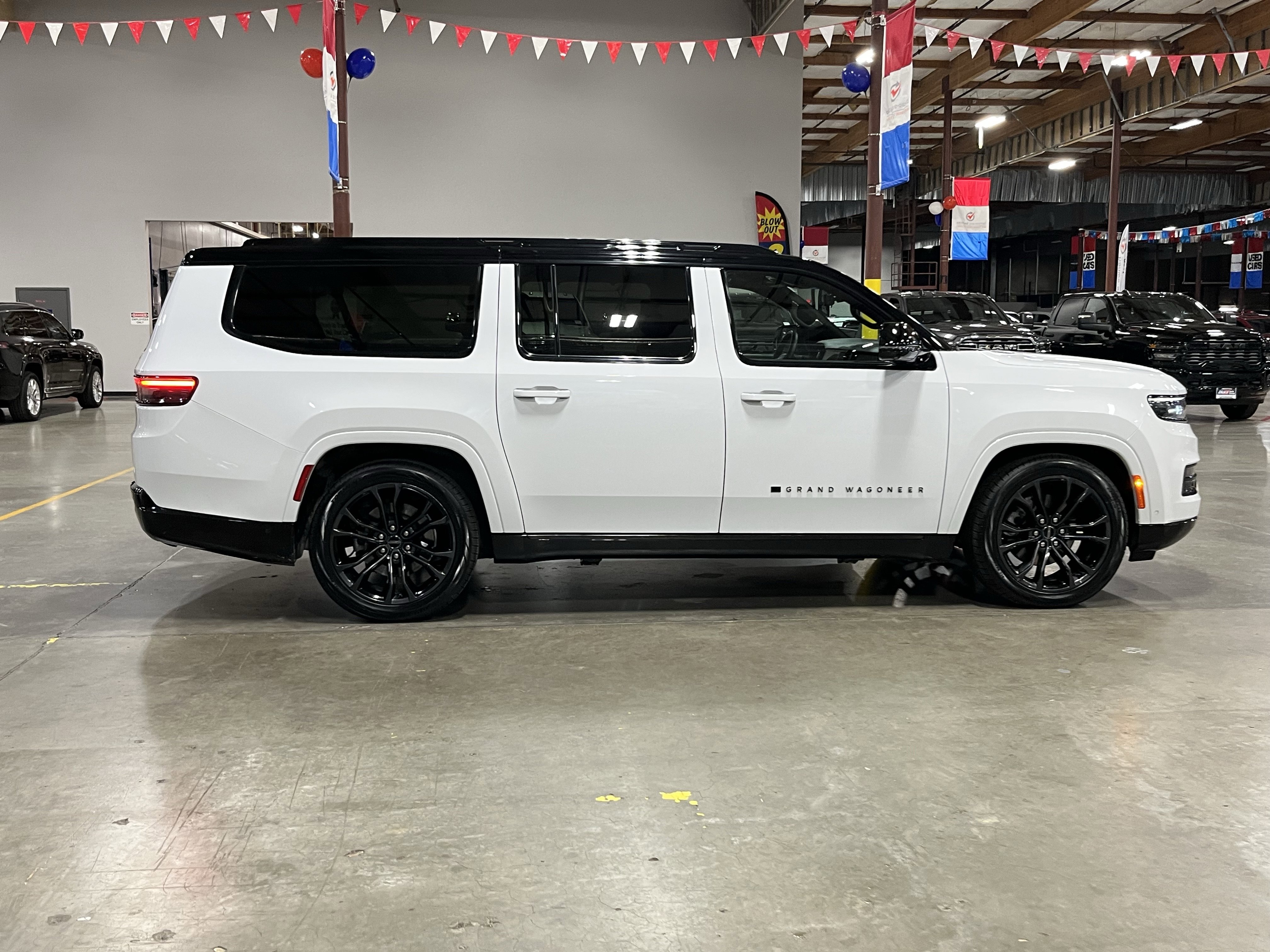 Used 2024 Jeep Grand Wagoneer L Series II w/ Quick Order Packagew 28T image 6