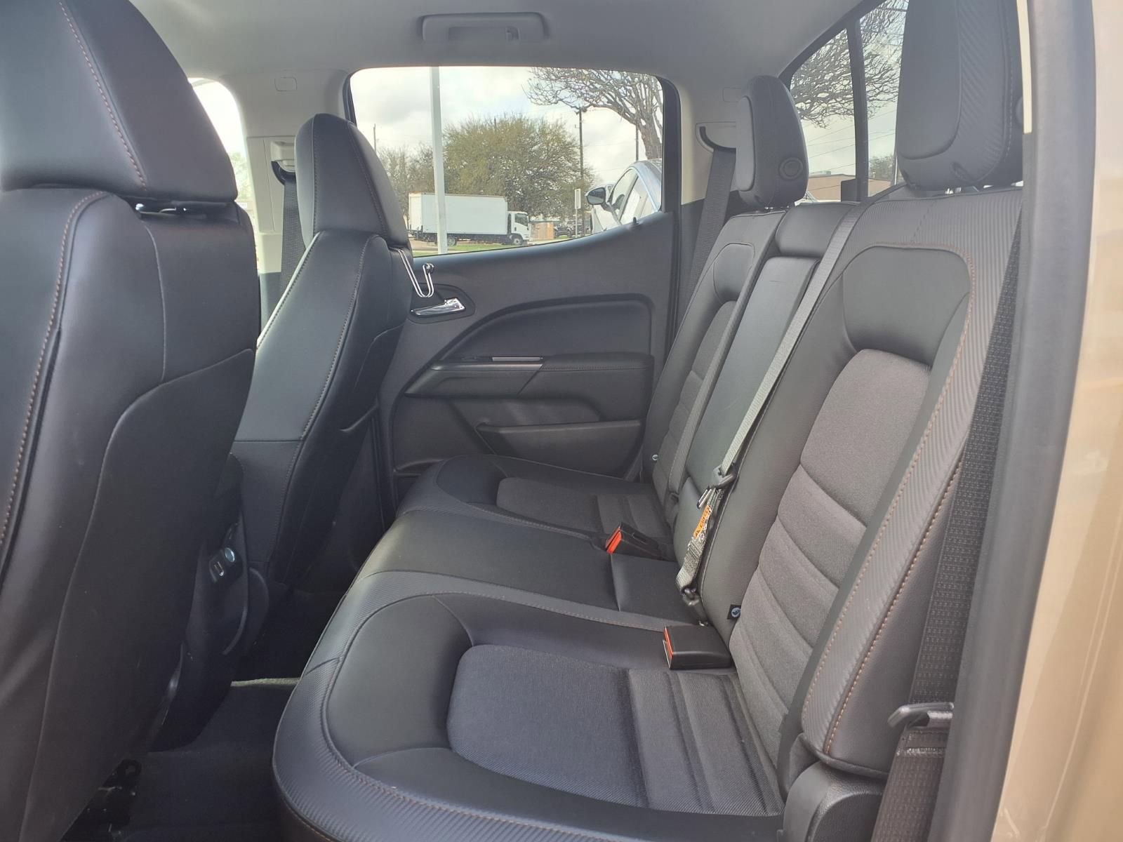 Used 2022 GMC Canyon AT4 w/ Trailering Package image 18