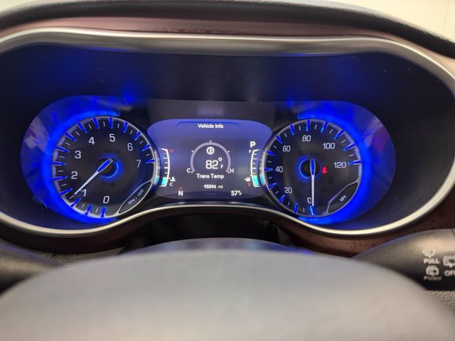 Used 2019 Chrysler Pacifica Limited FWD image 9