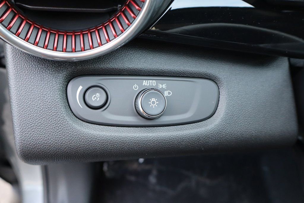 New 2026 Chevrolet Trax RS w/ Sunroof Package image 15