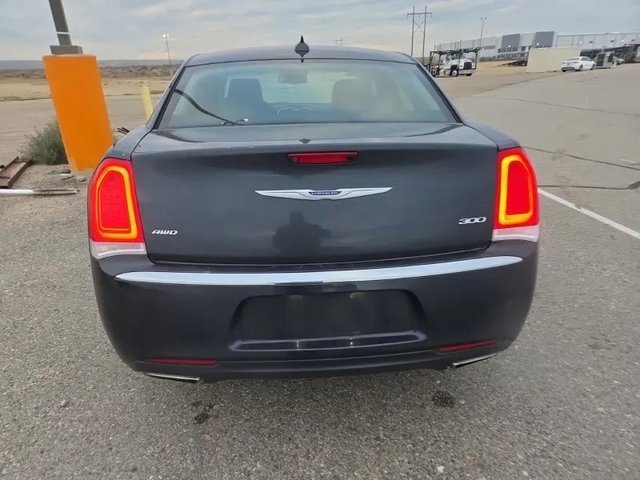 Used 2019 Chrysler 300 Limited w/ Safetytec Plus Group image 3