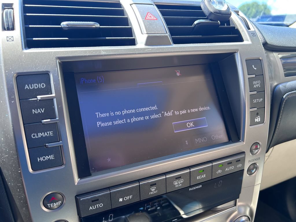 Used 2021 Lexus GX 460 Luxury w/ Sport Design Package AWD/4WD image 28