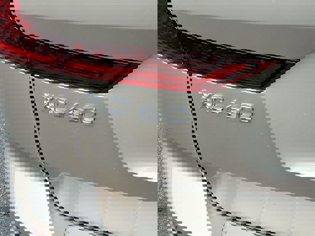 New 2026 Volvo XC60 B5 Plus w/ Protection Package Premier image 5