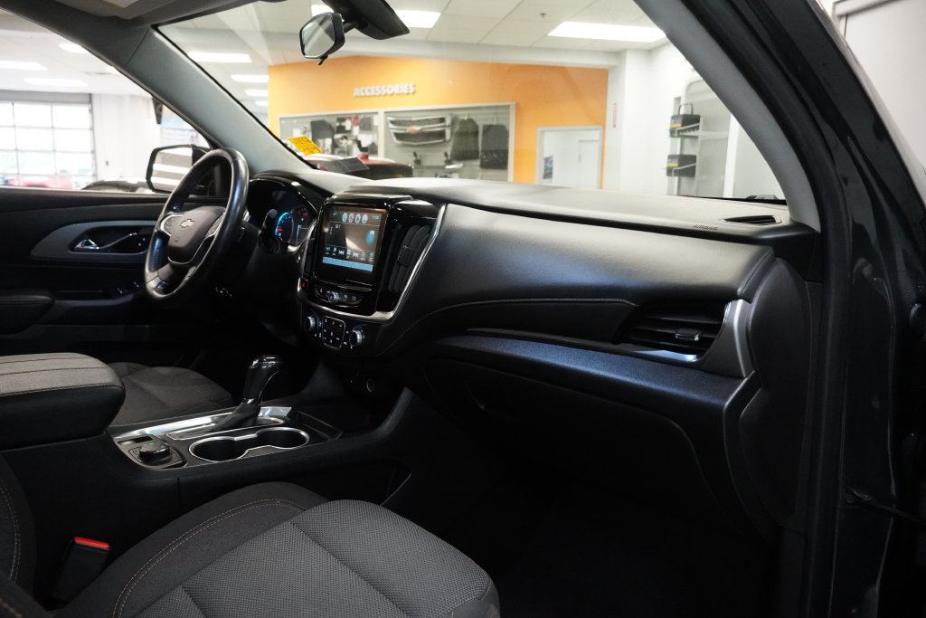 Used 2019 Chevrolet Traverse LT w/ LPO, Cargo Package AWD/4WD image 34