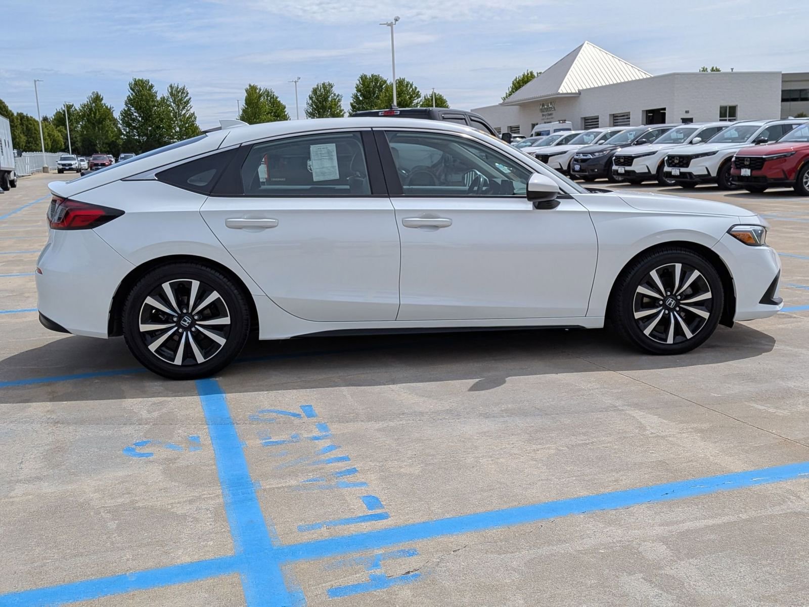 Certified 2023 Honda Civic EX-L image 5