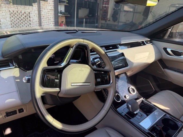 Used 2021 Land Rover Range Rover Velar S AWD/4WD image 11