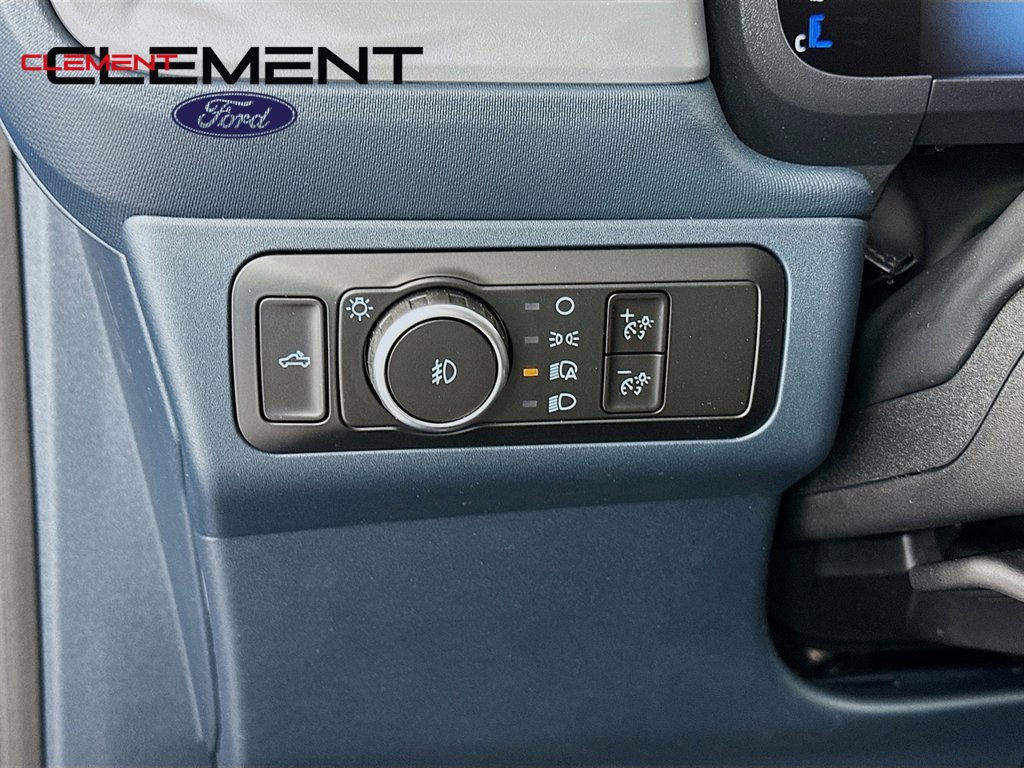 Used 2026 Ford Maverick Lobo AWD/4WD image 16