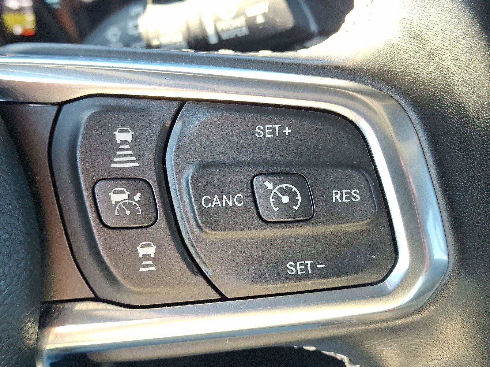 Used 2022 Jeep Wrangler Unlimited Sahara w/ Cold Weather Group image 35