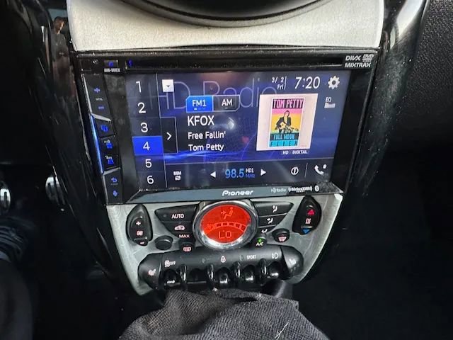 Used 2014 MINI Cooper Countryman S image 27