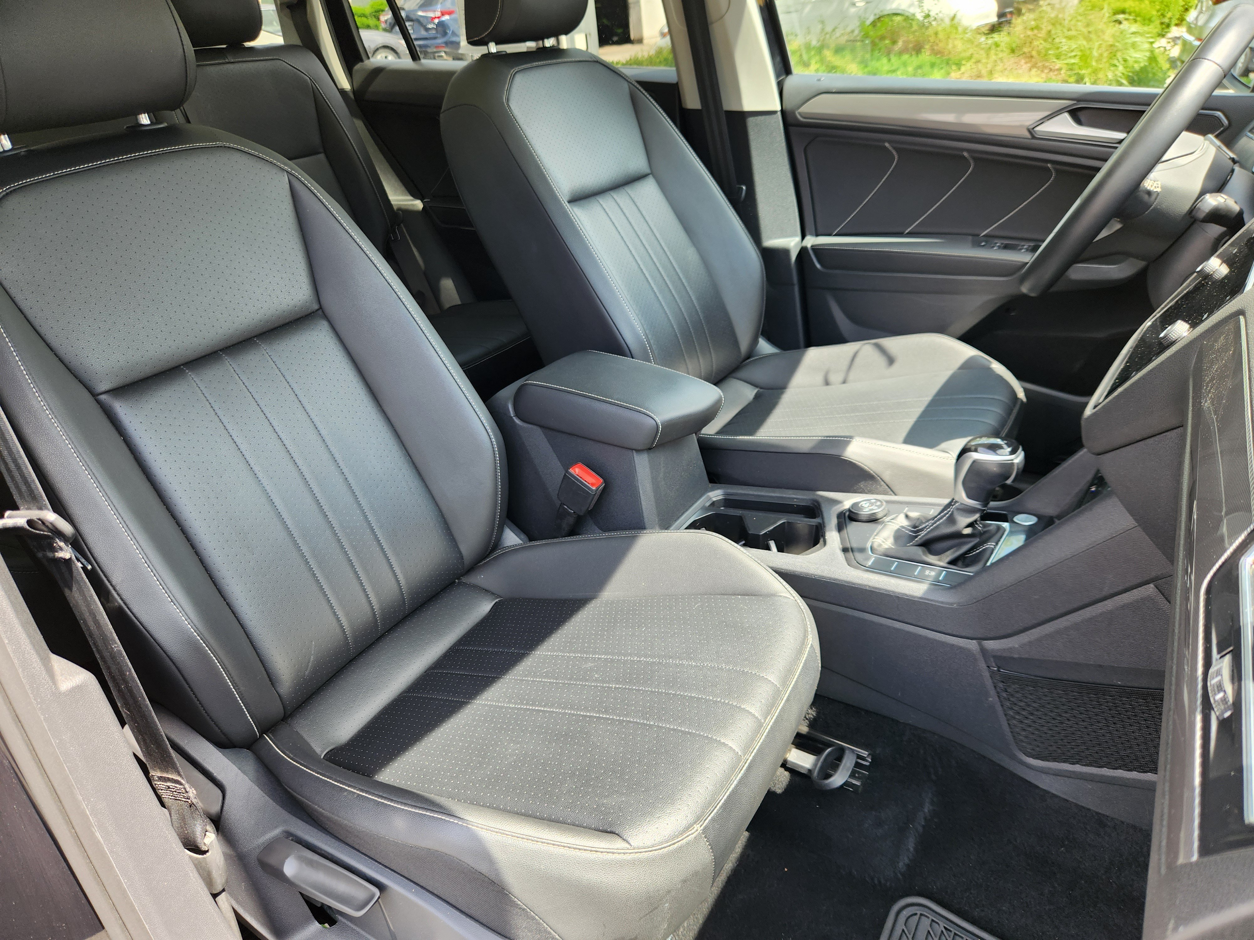 Certified 2022 Volkswagen Tiguan SE AWD/4WD image 14