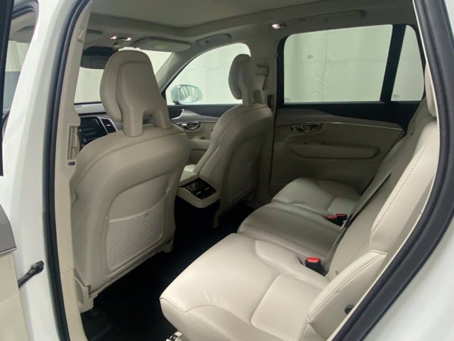 Used 2021 Volvo XC90 T5 Momentum w/ Protection Package AWD/4WD image 13
