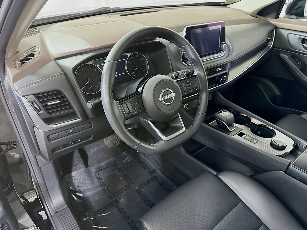 Certified 2023 Nissan Rogue SV w/ SV Premium B Package AWD/4WD image 18