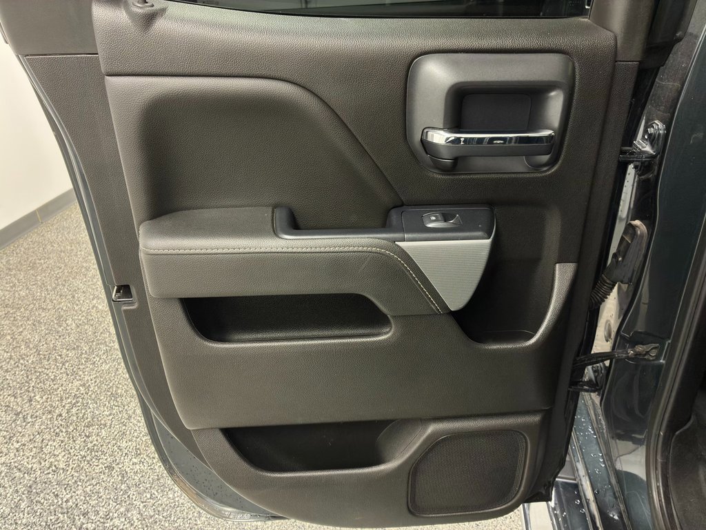 Used 2018 Chevrolet Silverado 1500 LTZ Z71 w/ LTZ Plus Package image 39