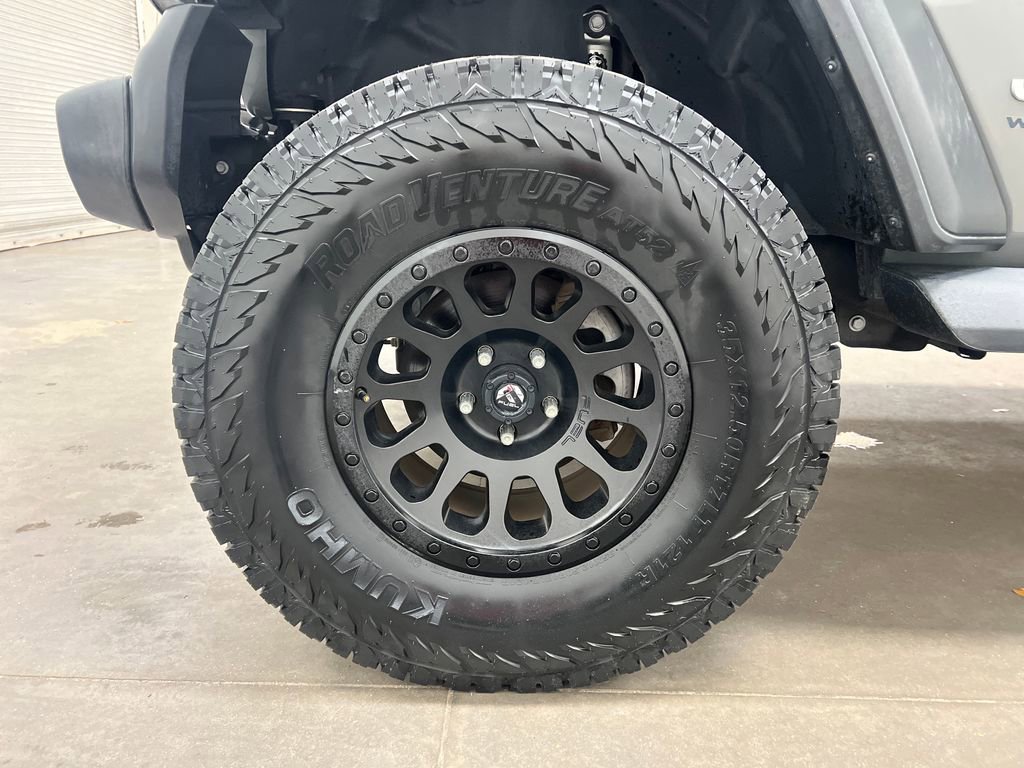 Used 2018 Jeep Wrangler Unlimited Sport S AWD/4WD image 30