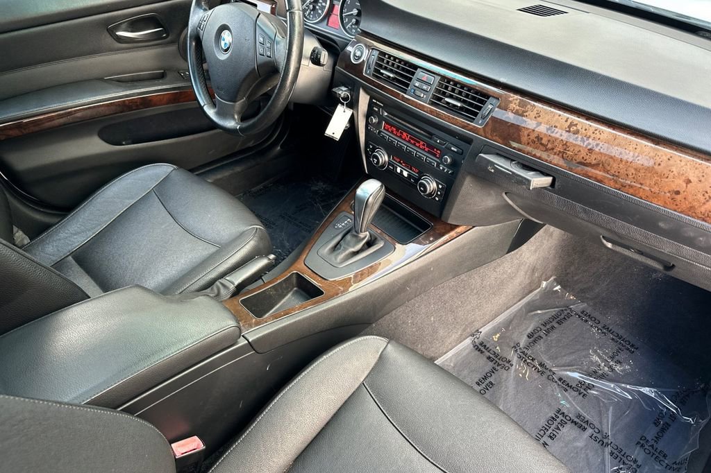 Used 2011 BMW 335i Sedan RWD image 16