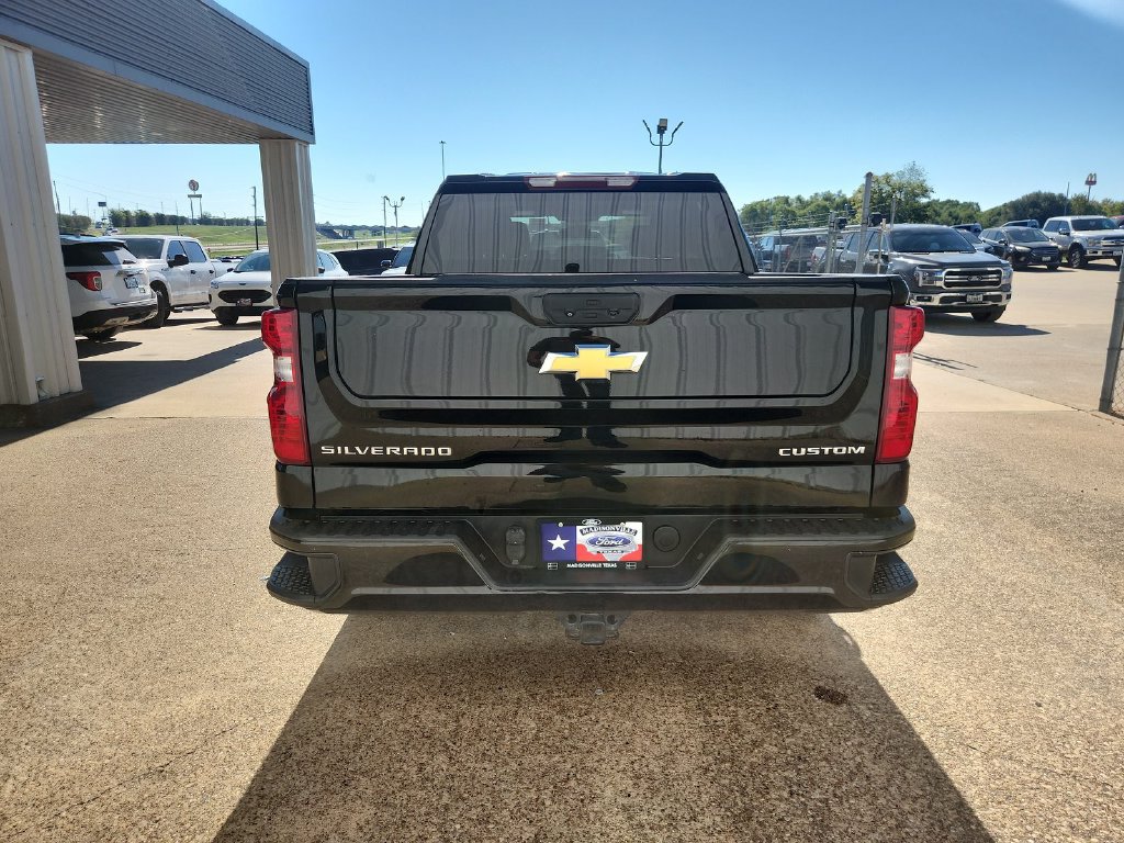 Used 2022 Chevrolet Silverado 1500 Custom AWD/4WD image 7