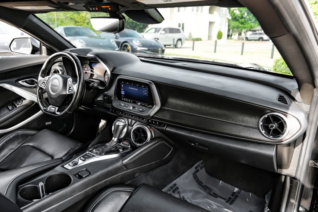 Used 2023 Chevrolet Camaro SS RWD image 8