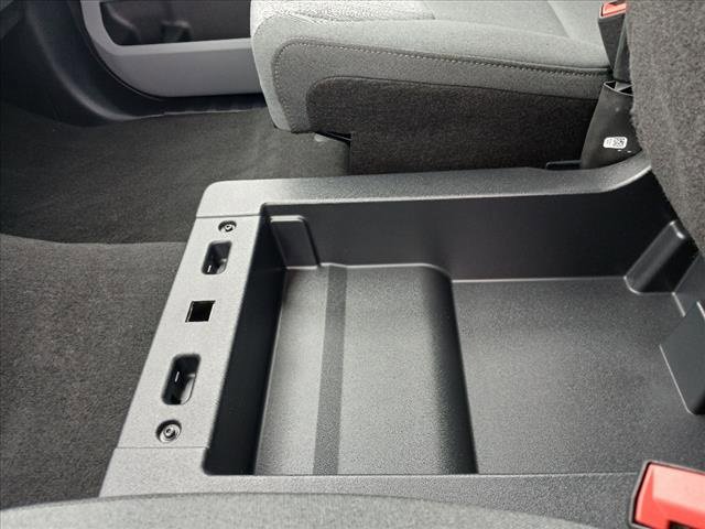 New 2025 Ford F250 XLT w/ F-250 >10K GVWR Package image 14