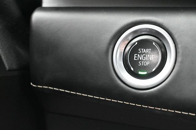 Used 2024 Cadillac Escalade Sport Platinum w/ LPO, Floor Liner Package AWD/4WD image 28