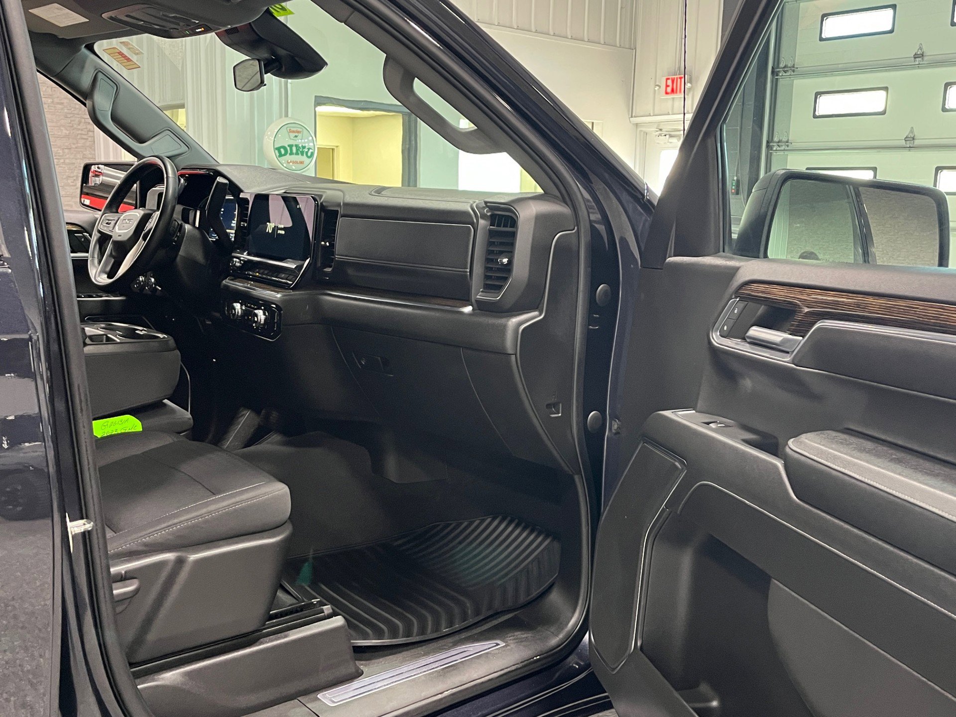 Certified 2023 GMC Sierra 1500 Elevation image 10