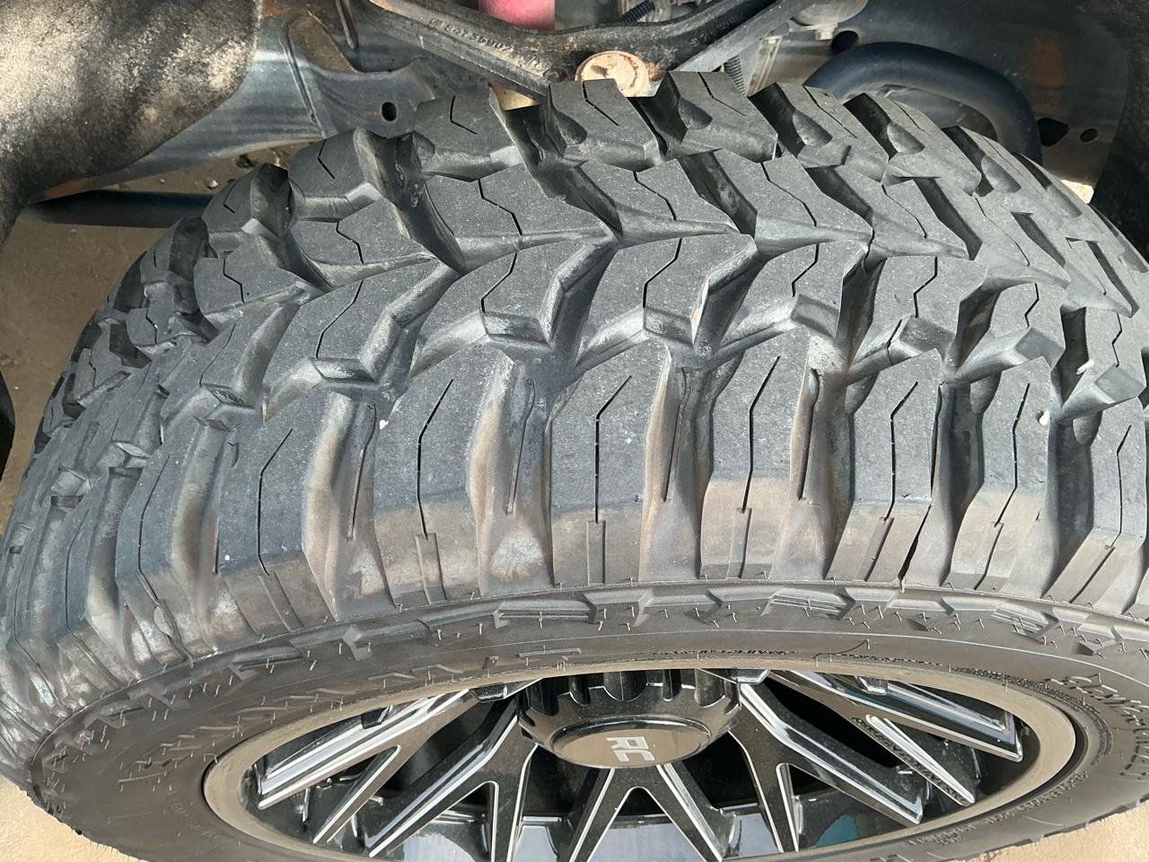 Used 2024 Chevrolet Silverado 2500 LT image 28