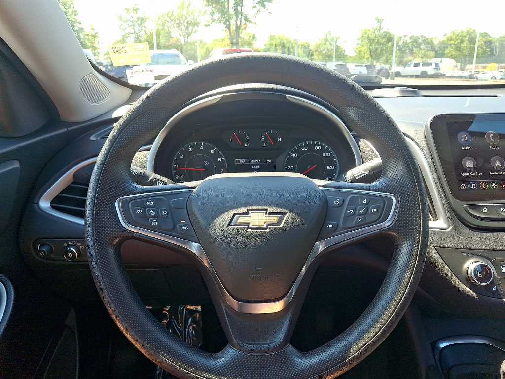 Used 2025 Chevrolet Malibu LT FWD image 19