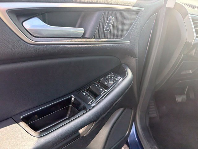 Used 2016 Ford Edge SEL w/ Equipment Group 201A AWD/4WD image 12
