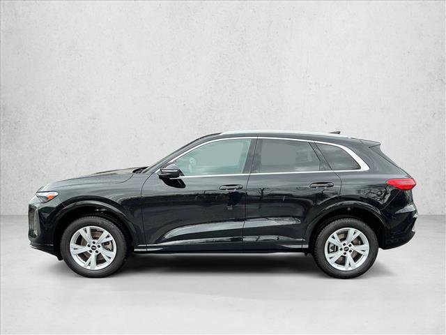 Certified 2025 Audi Q5 Premium w/ Convenience Package image 8