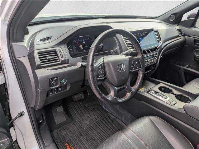 Certified 2025 Honda Passport TrailSport image 9