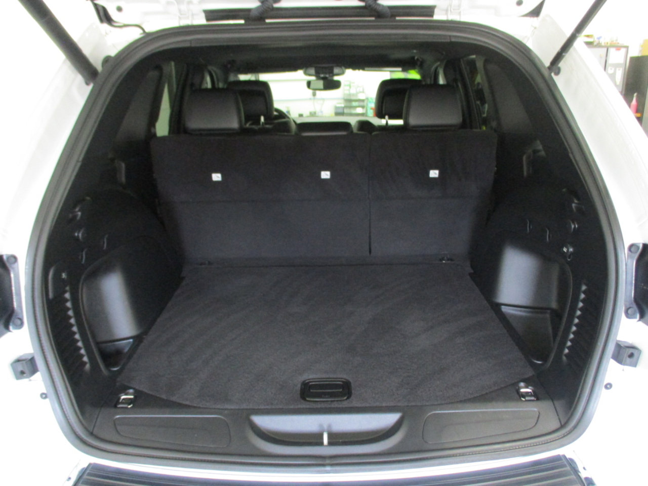 Used 2022 Jeep Grand Cherokee Limited image 16