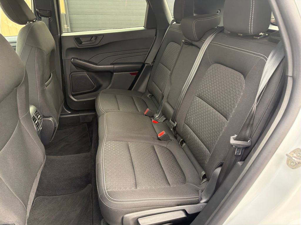 Used 2025 Ford Escape Active AWD/4WD image 13