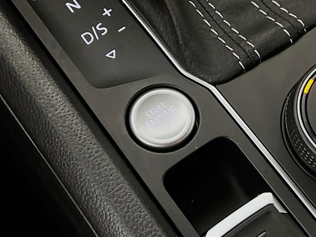 Used 2022 Volkswagen Atlas SEL Premium AWD/4WD image 15