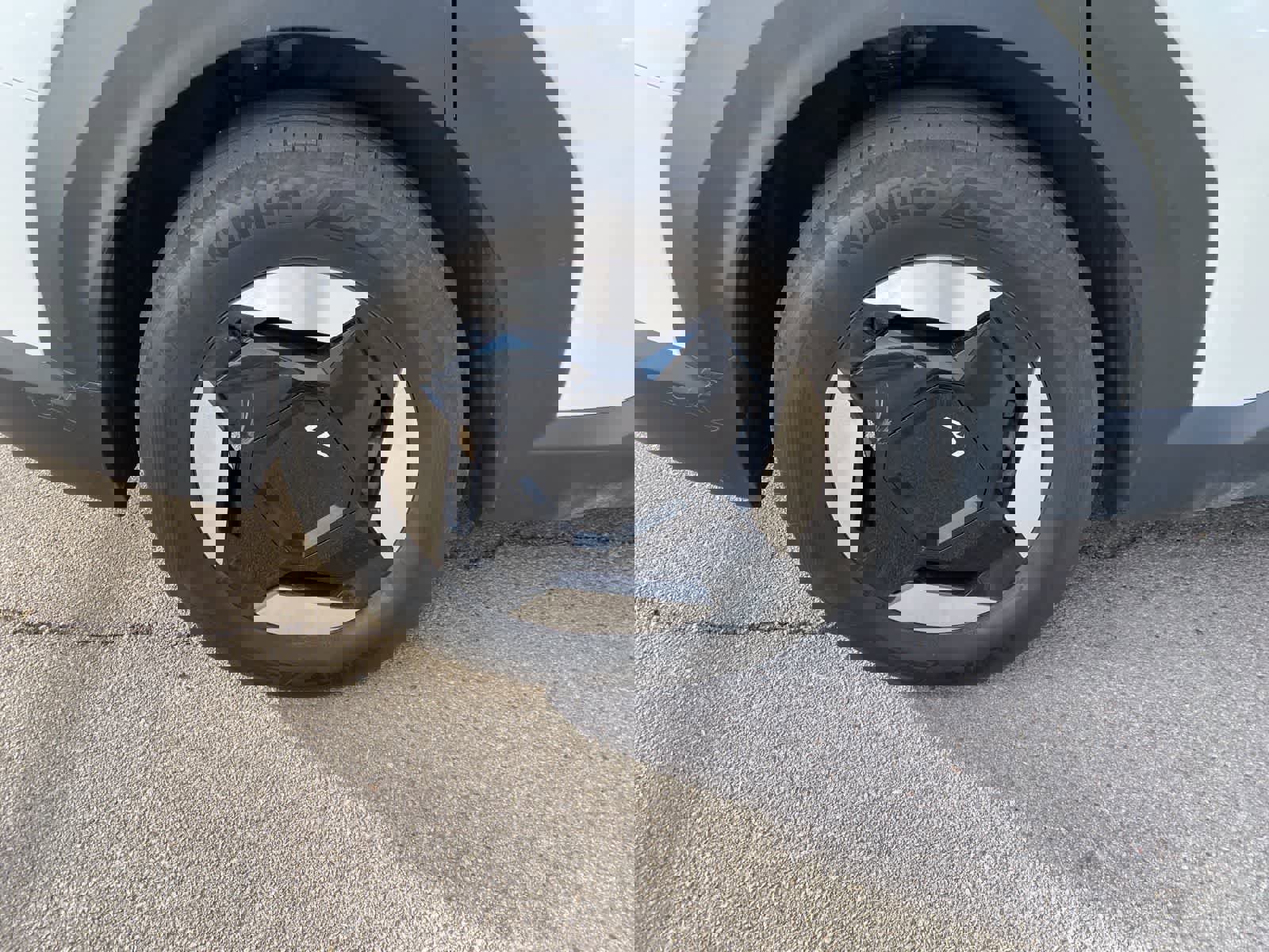 Used 2024 Kia EV9 Wind image 5