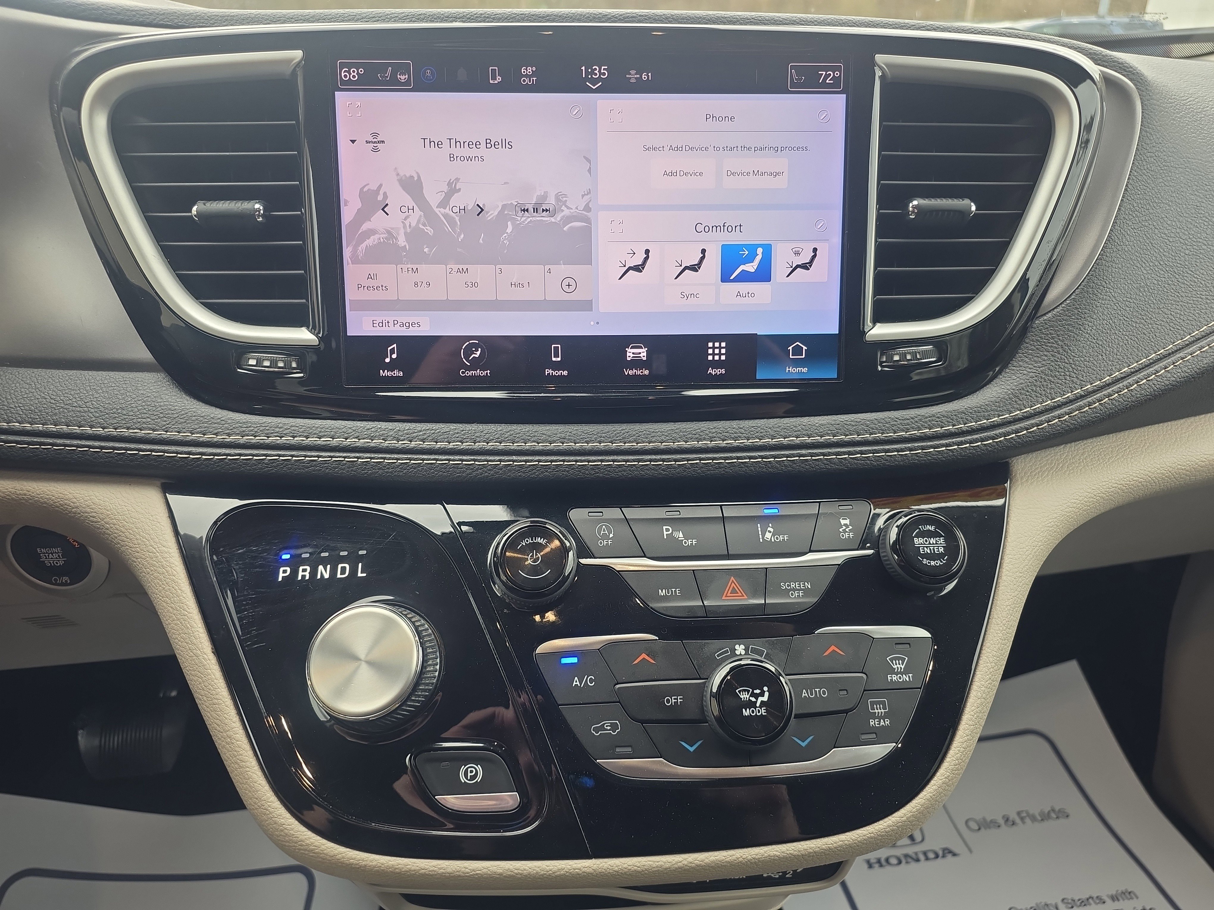 Used 2022 Chrysler Pacifica Touring-L image 24