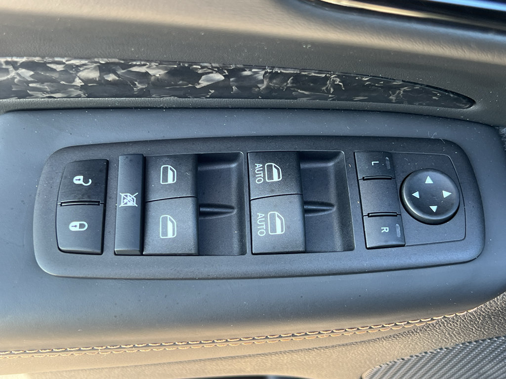Used 2025 Dodge Durango R/T AWD/4WD image 12