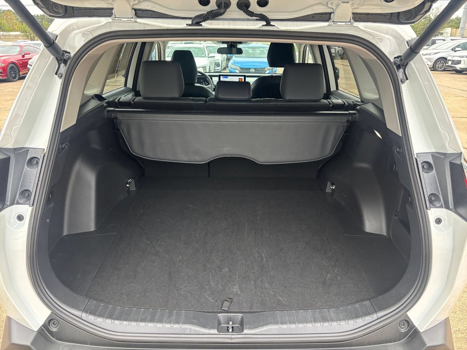 Used 2026 Toyota RAV4 XLE Premium AWD/4WD image 30