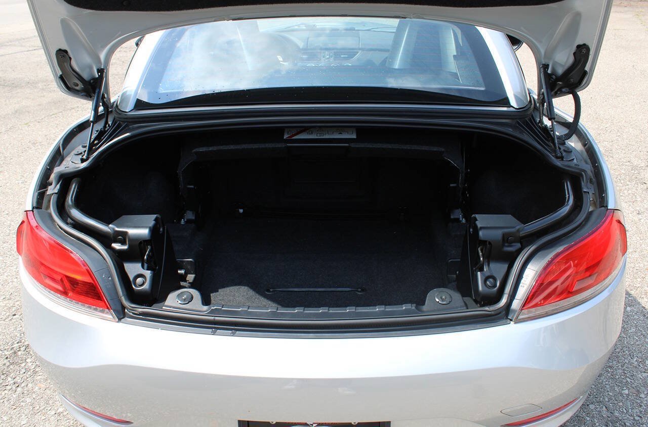 Used 2011 BMW Z4 sDrive35i RWD image 25