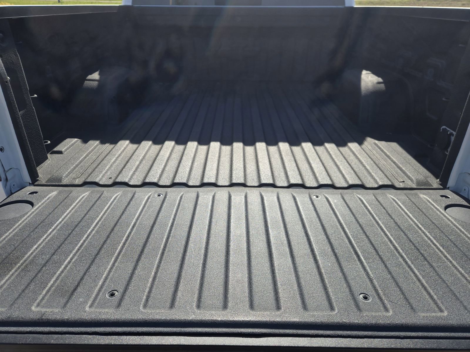 Used 2022 Chevrolet Silverado 1500 LTZ w/ LTZ Premium Package image 35