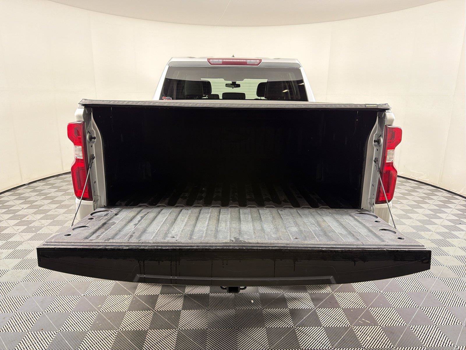 Used 2020 Chevrolet Silverado 1500 RST AWD/4WD image 16